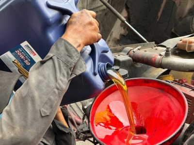 20W-50 là gì? Có phù hợp cho đầu kéo Mỹ không?